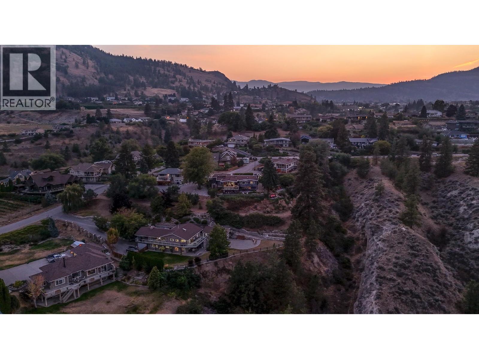 6318 Faircrest Street, Summerland