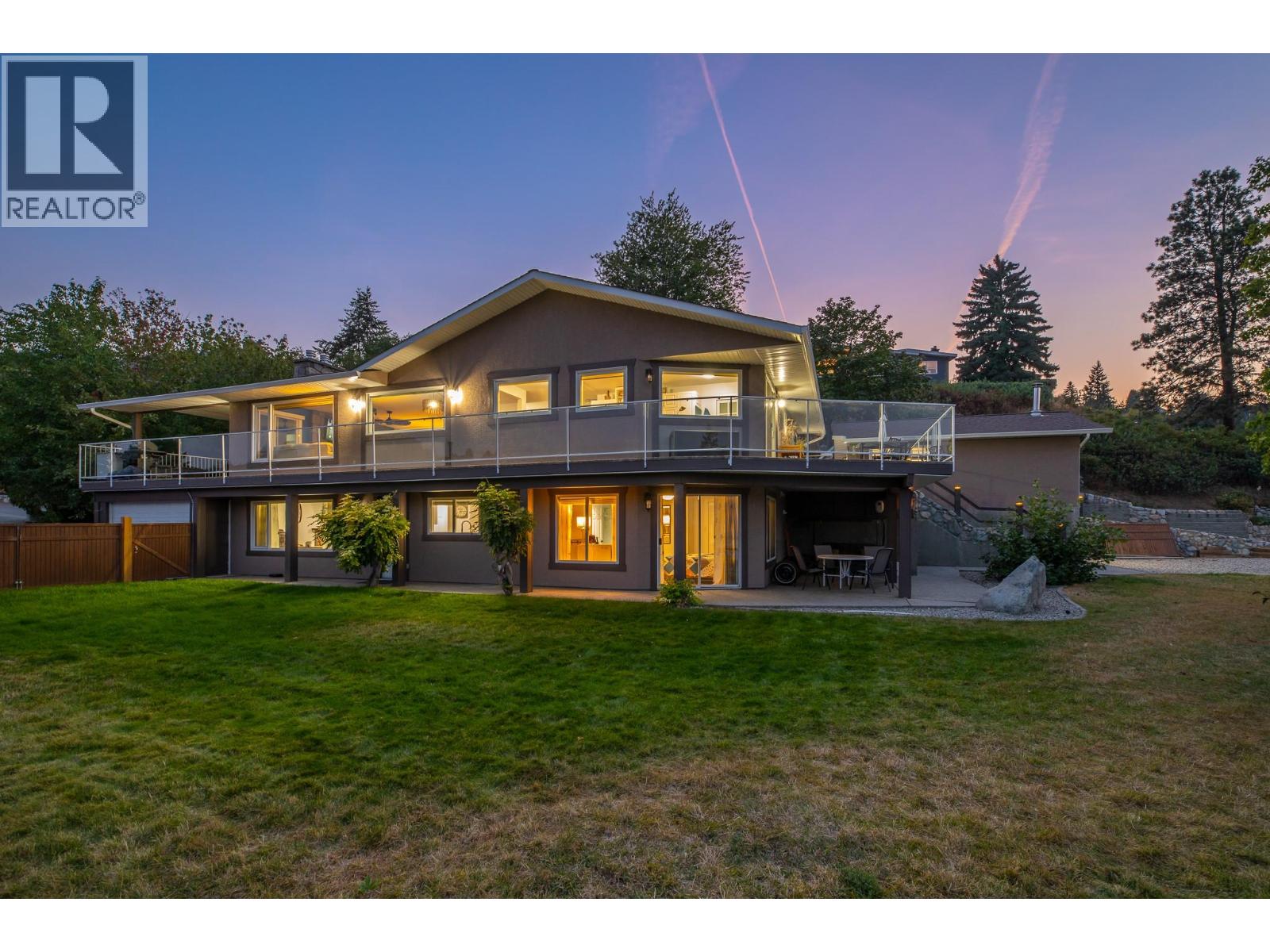 6318 Faircrest Street, Summerland