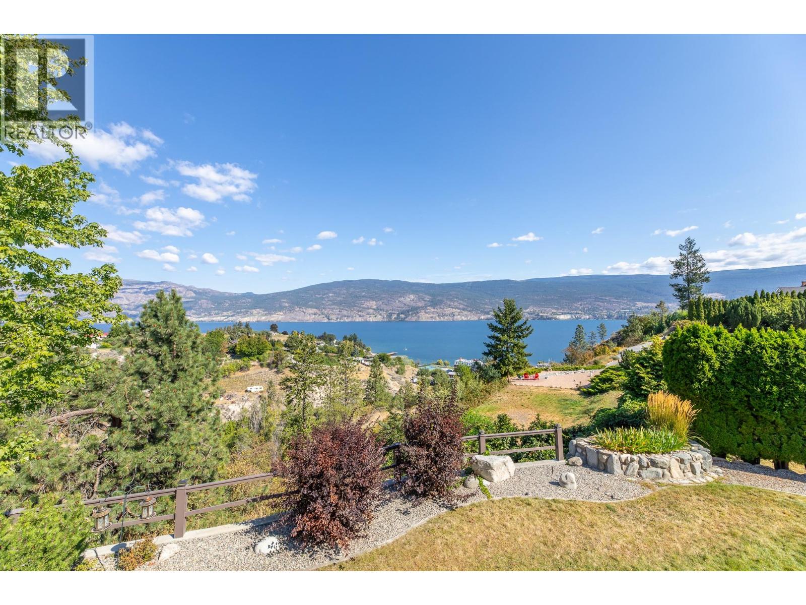 6318 Faircrest Street, Summerland