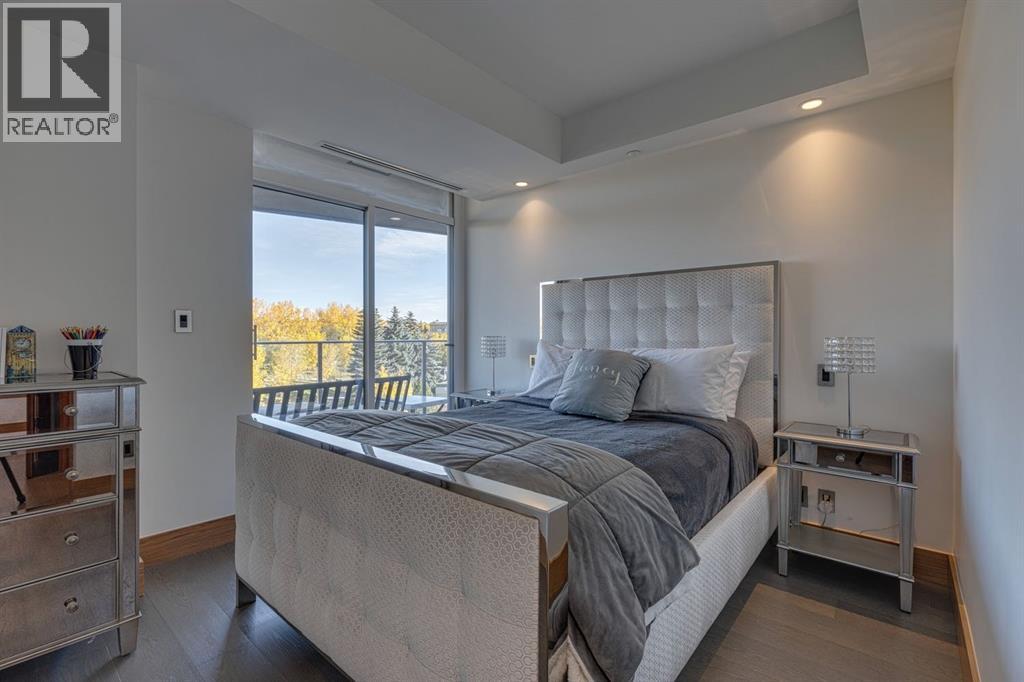 Single Family House for Sale in    Avenue SW Eau Claire Calgary 