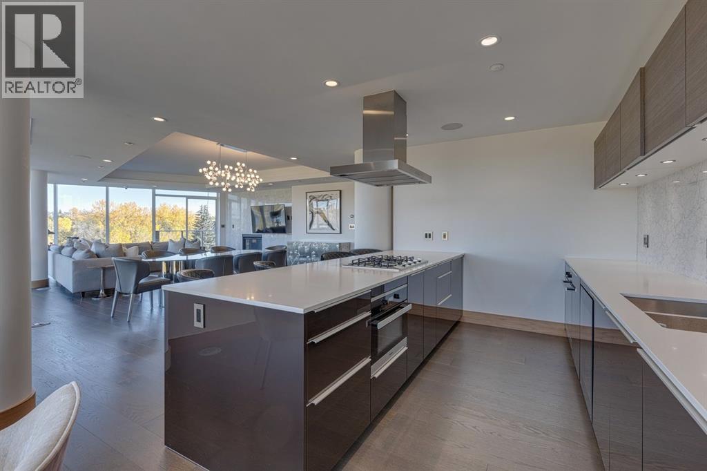 Single Family House for Sale in    Avenue SW Eau Claire Calgary 