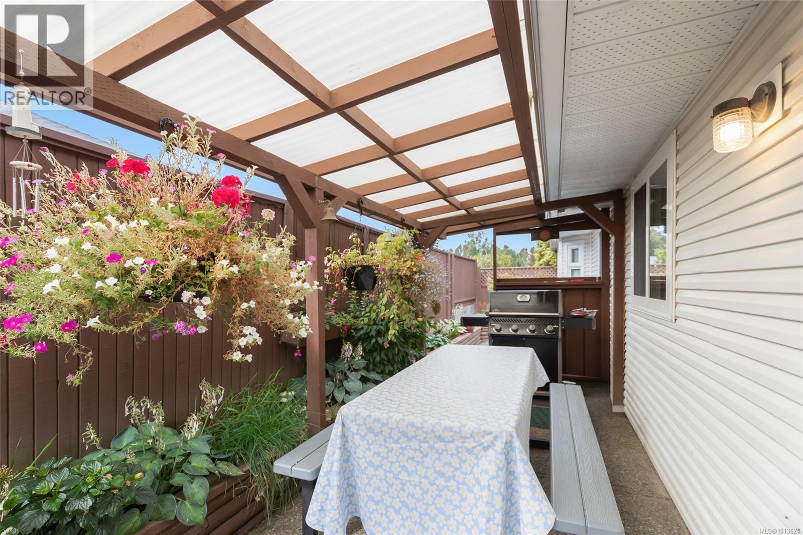 697 Woodburn St, Parksville