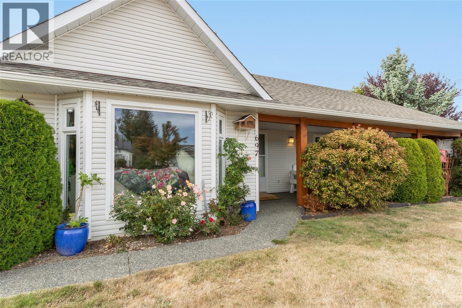 697 Woodburn St, Parksville