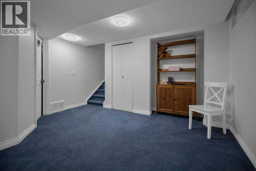 Single Family House 4 Level for Sale in  Mckerrell Crescent SE McKenzie Lake Calgary 