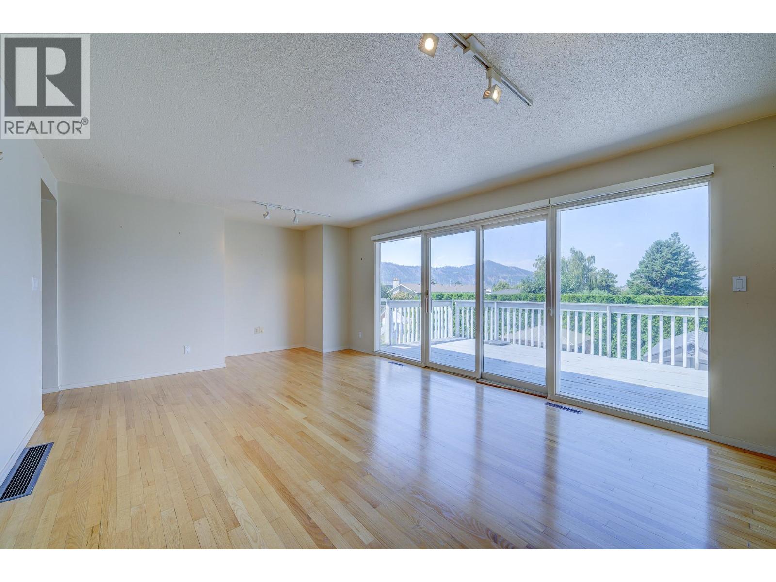 1262 GIBRALTAR Wynd, Kamloops