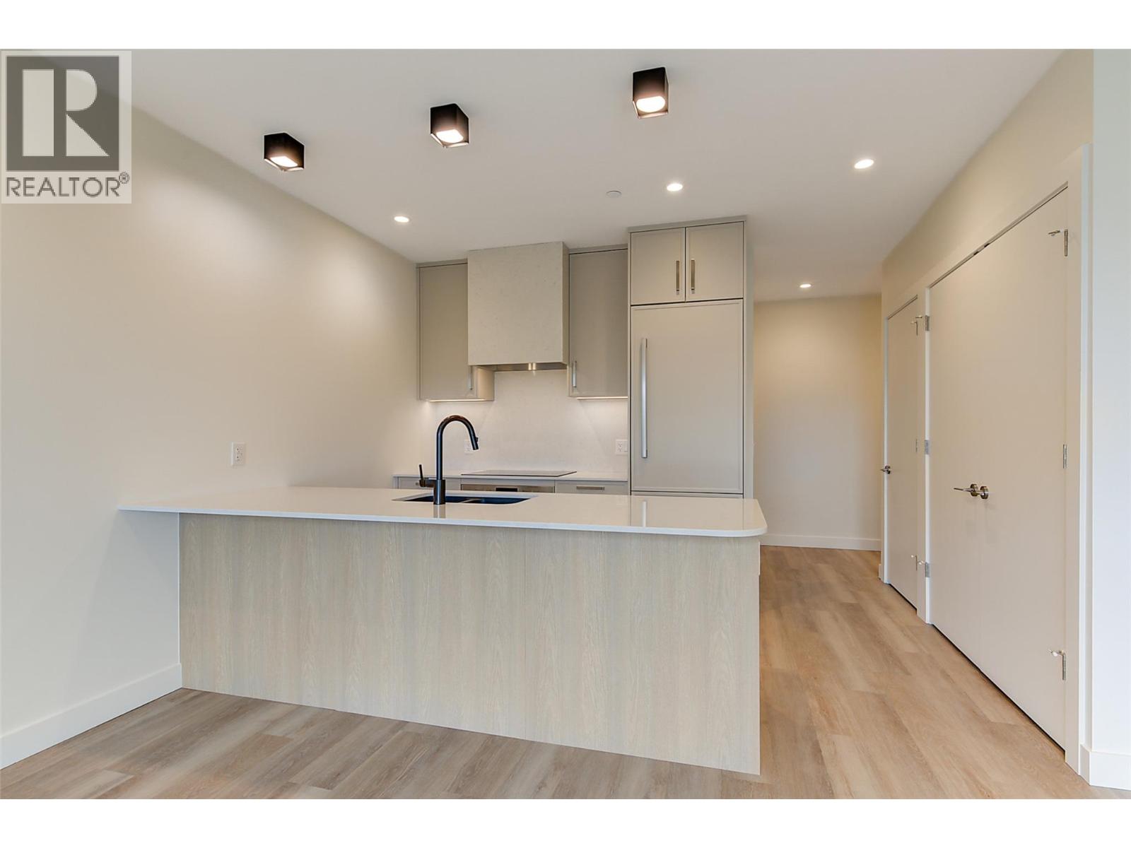 #1003 3340 LAKESHORE ROAD LOT# SL 134 - 18