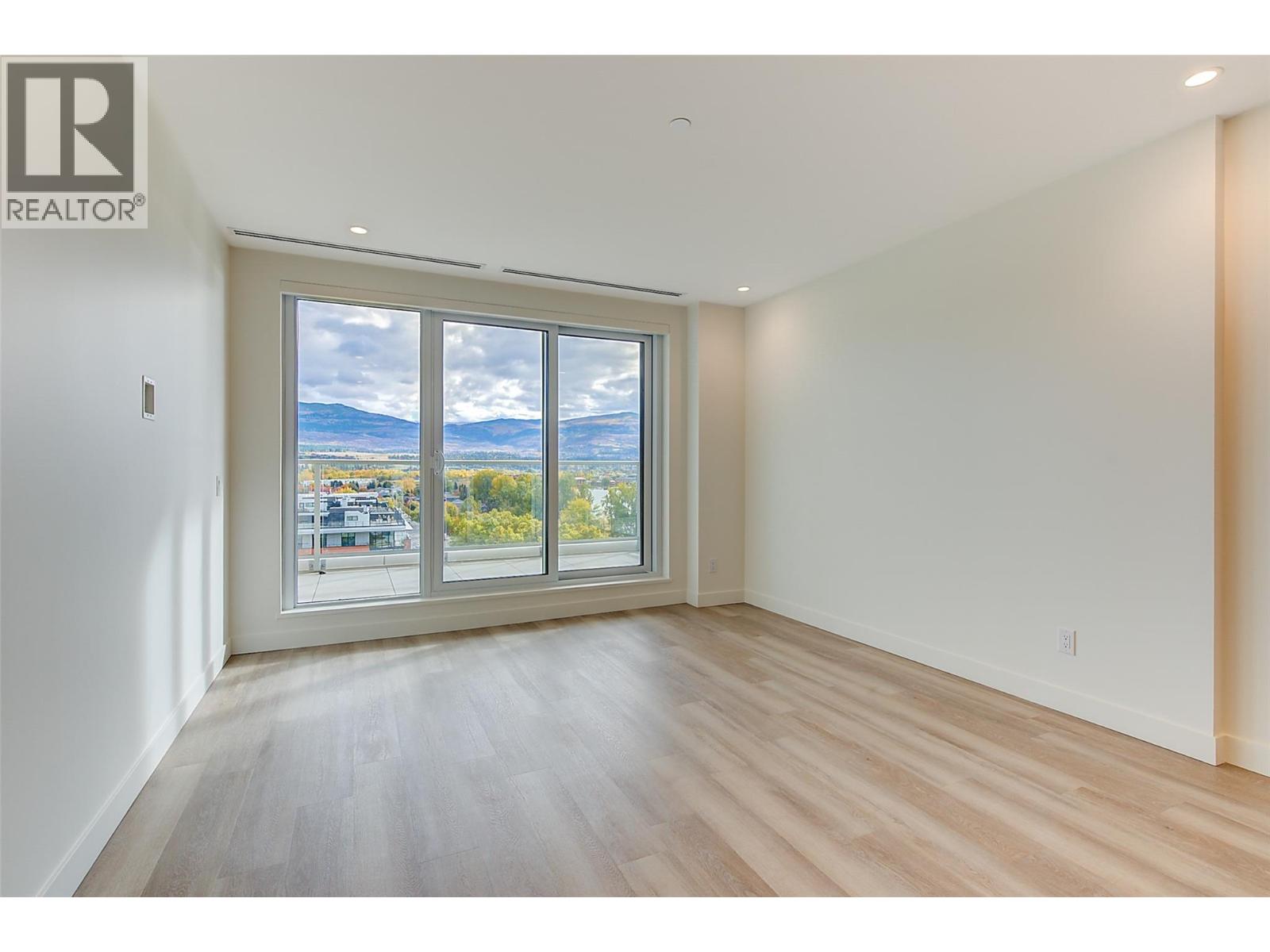 #1003 3340 LAKESHORE ROAD LOT# SL 134 - 29