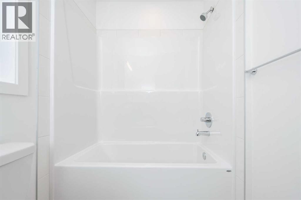 Single Family House for Sale in    Avenue SE Belvedere Calgary 