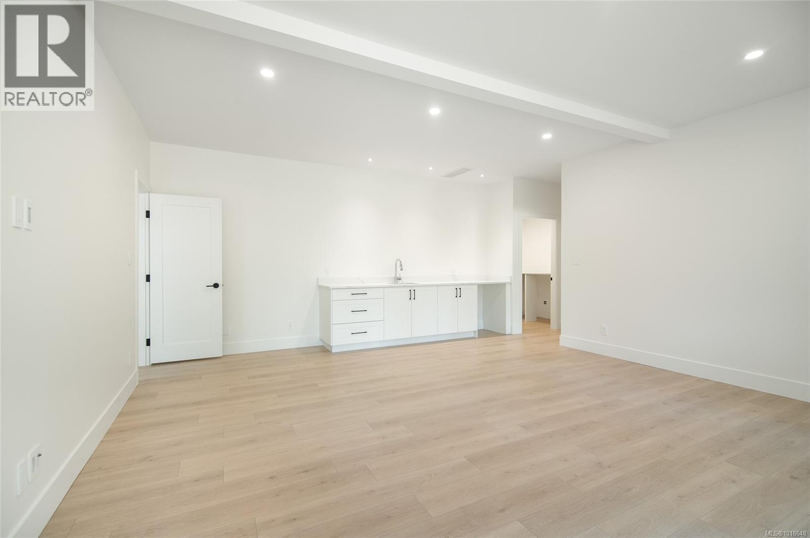 #22 1580 GLEN EAGLE DR - 34