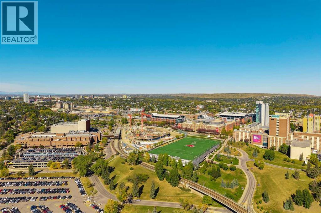 Single Family House for Sale in    Street NW Sunnyside Calgary 