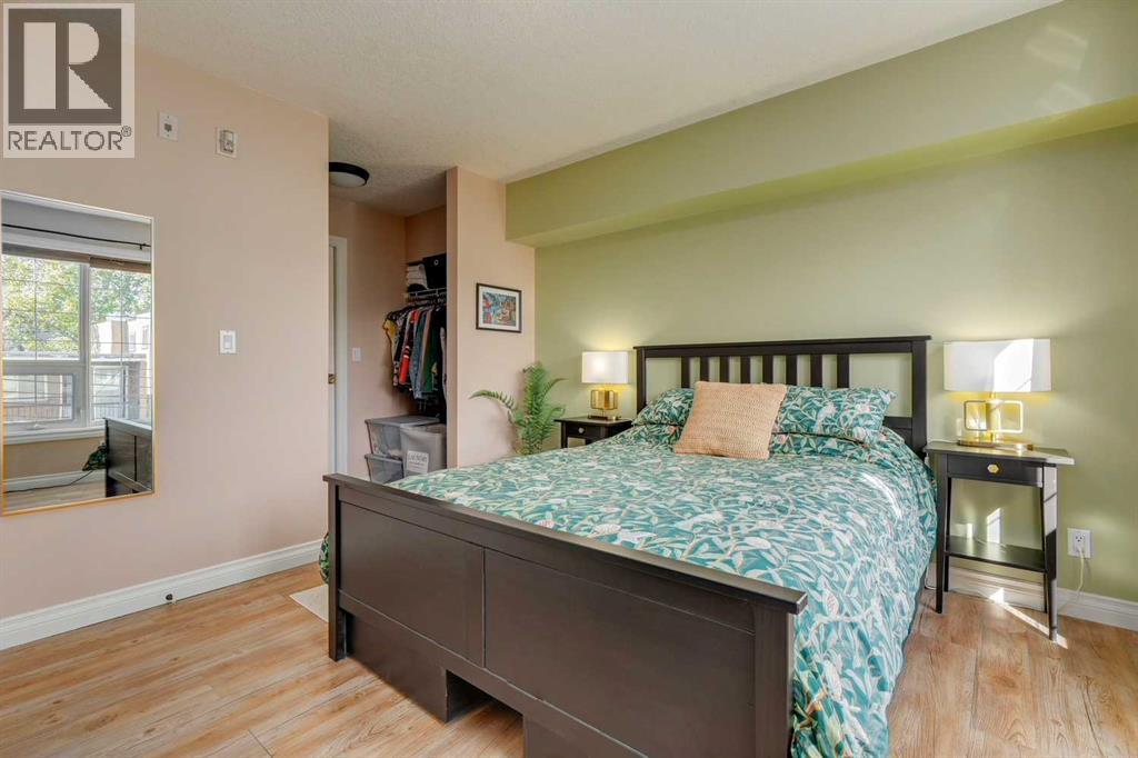 Single Family House for Sale in    Street NW Sunnyside Calgary 