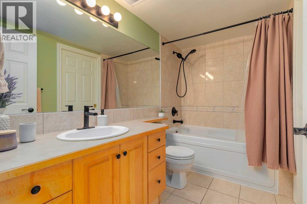 Single Family House for Sale in    Street NW Sunnyside Calgary 