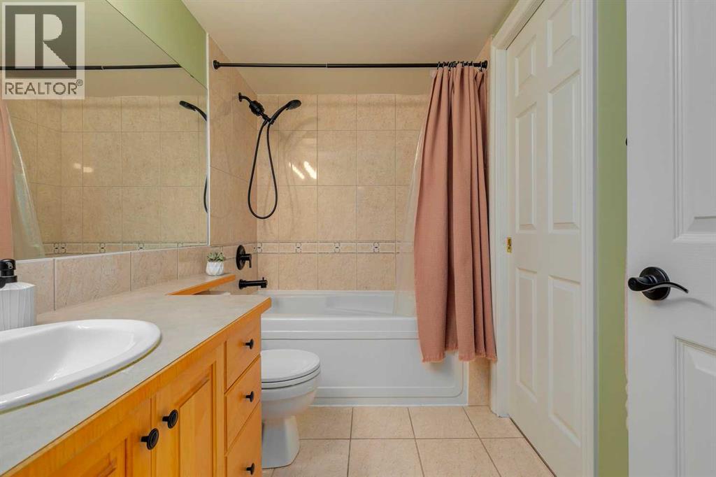 Single Family House for Sale in    Street NW Sunnyside Calgary 