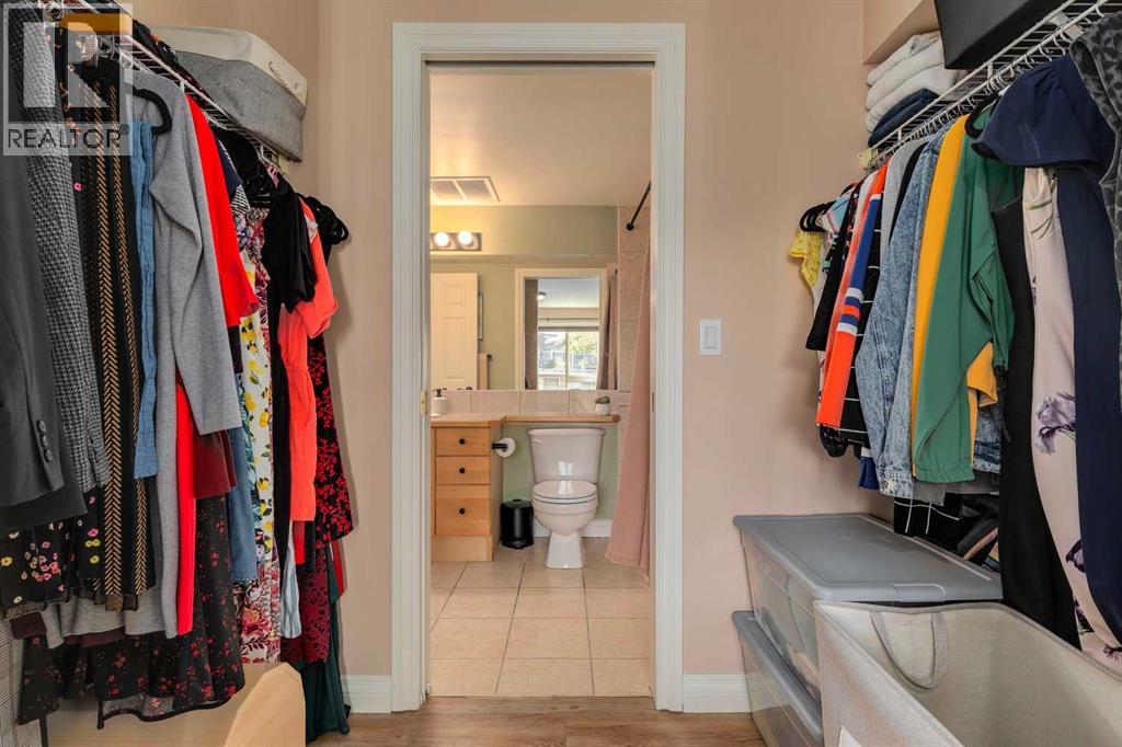 Single Family House for Sale in    Street NW Sunnyside Calgary 