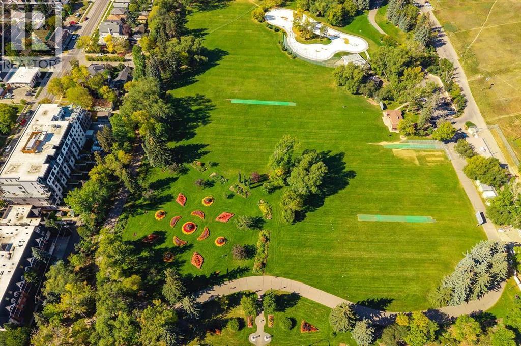 Single Family House for Sale in    Street NW Sunnyside Calgary 