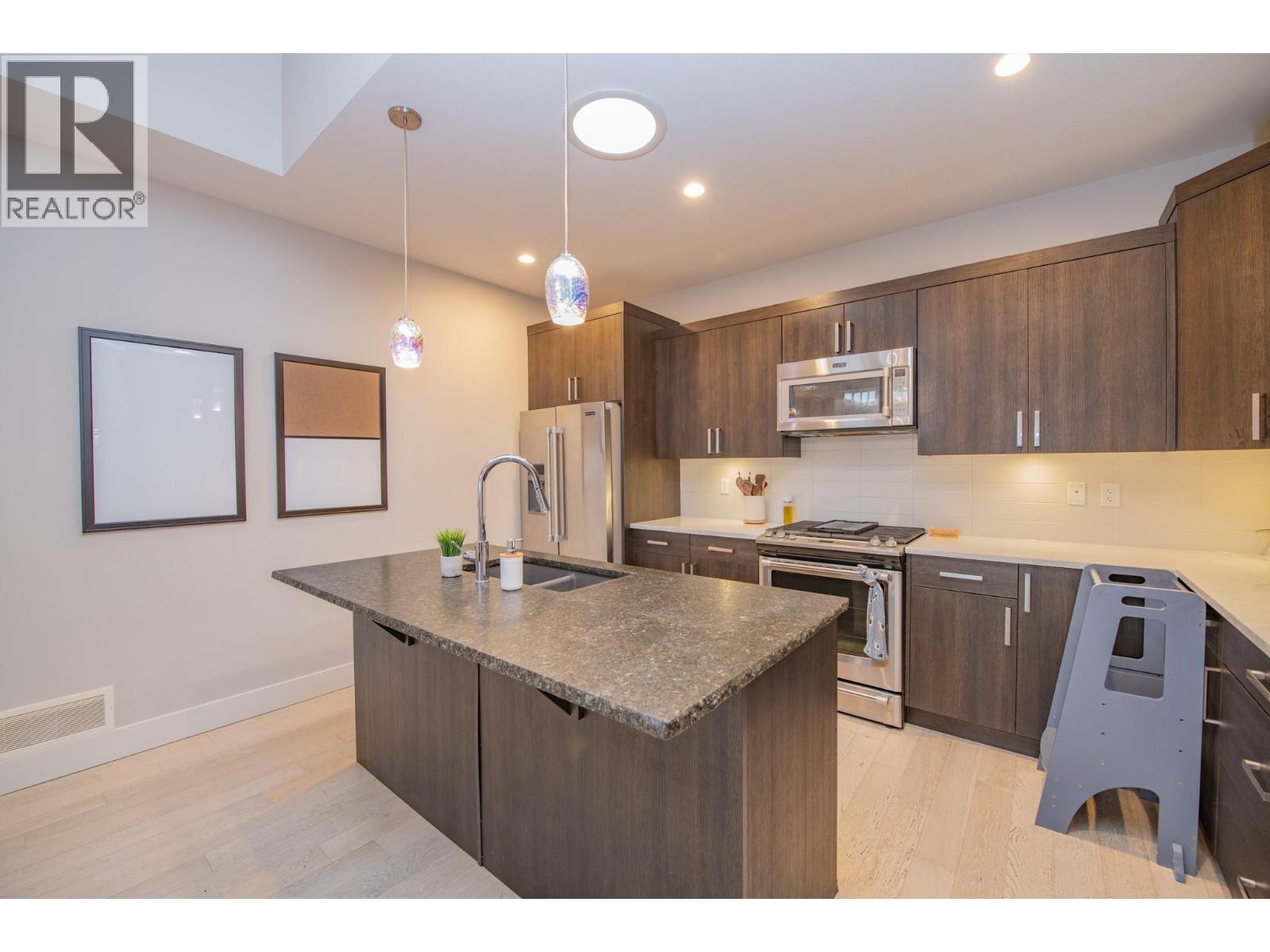 23 900 Mt. Ida Drive, Vernon