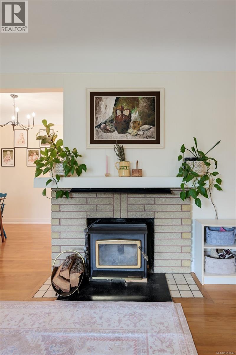  1680 Sheridan Avenue, Saanich