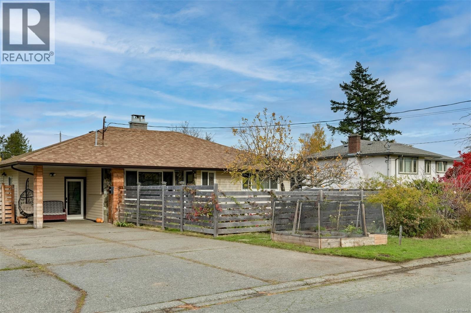  1680 Sheridan Avenue, Saanich