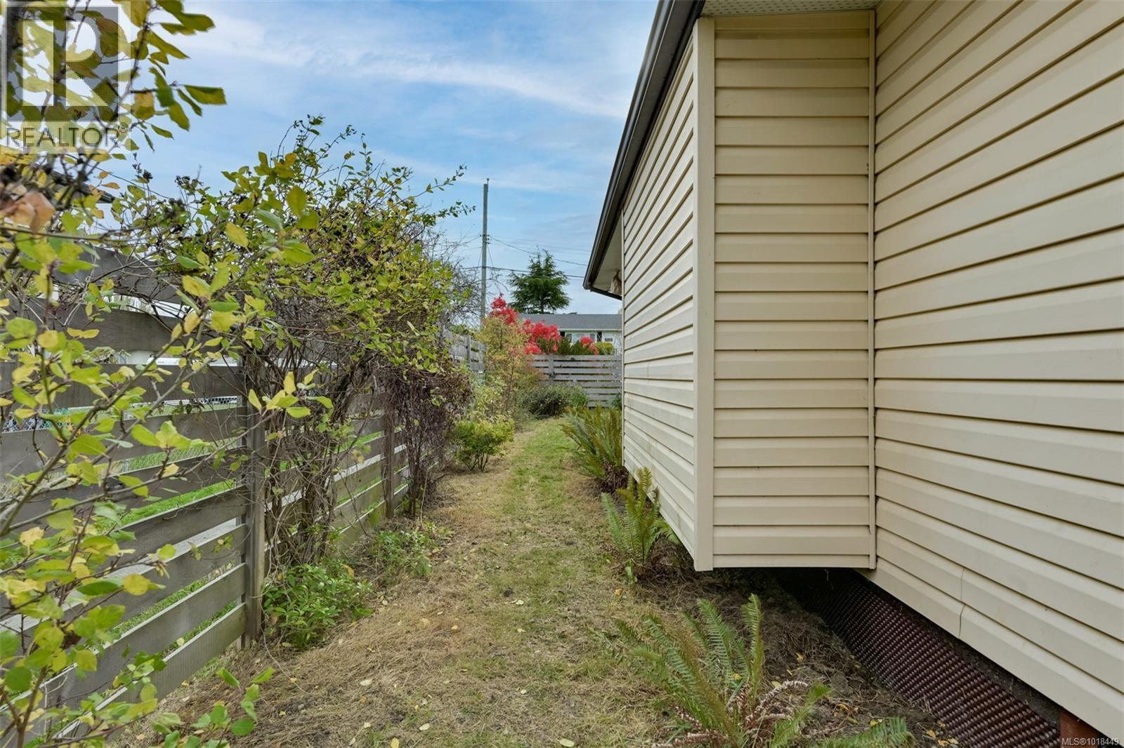  1680 Sheridan Avenue, Saanich