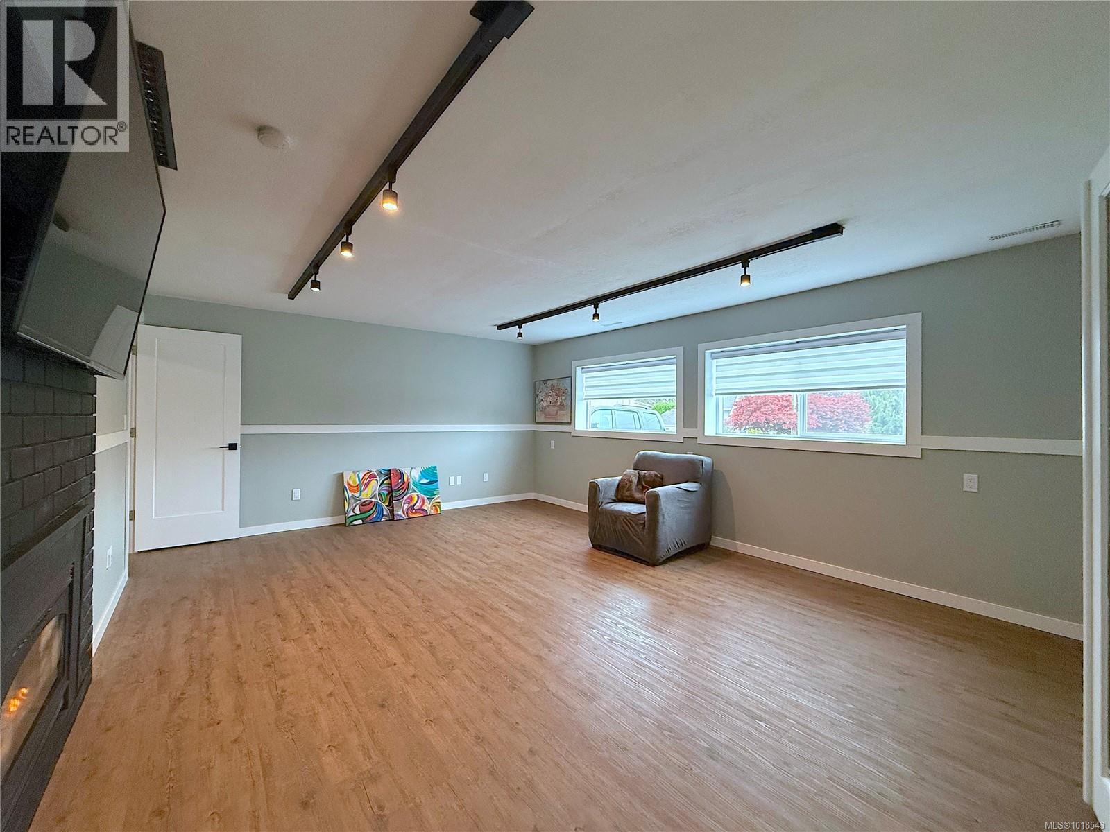 1154 GALERNO RD - 25