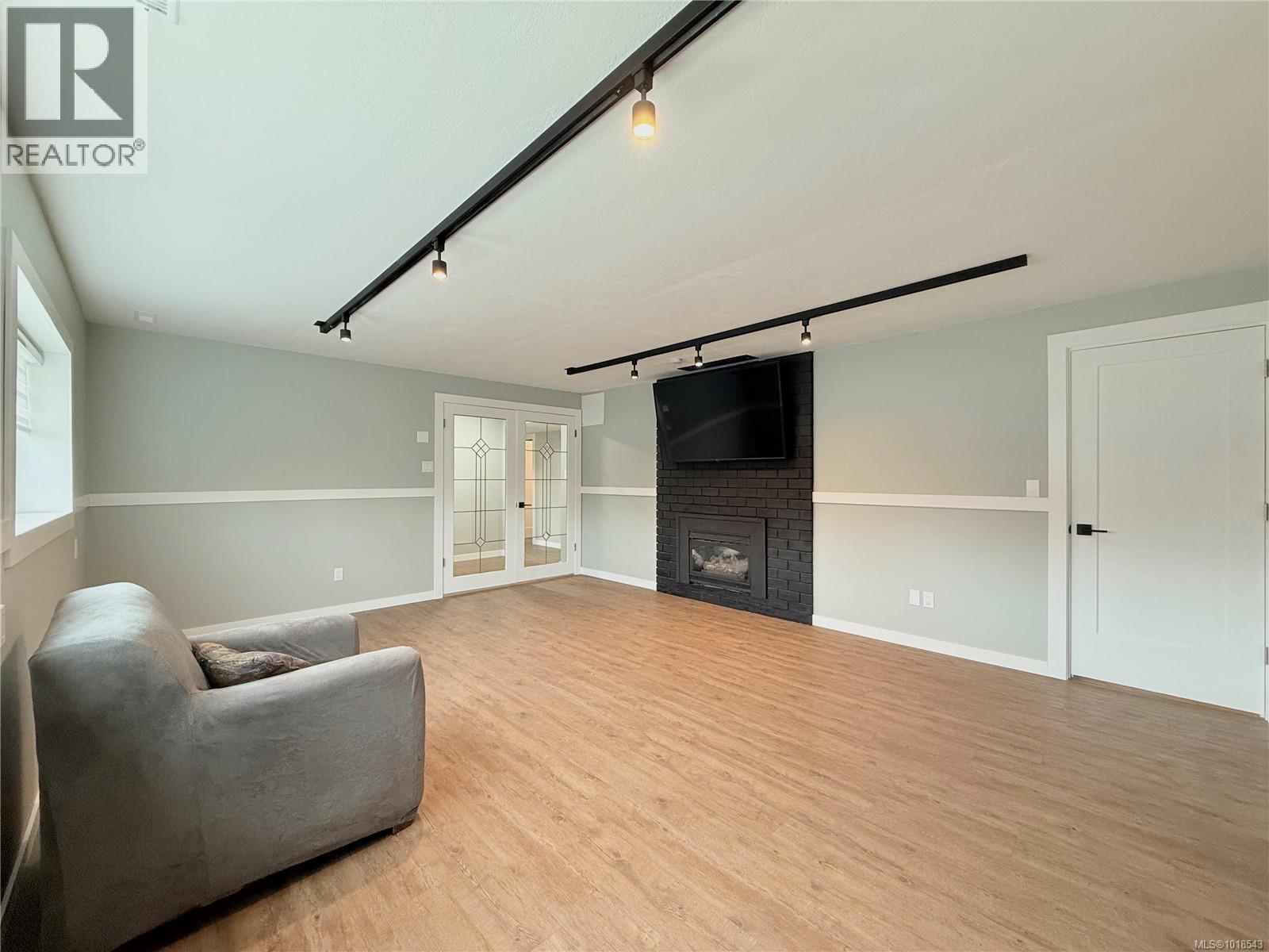 1154 GALERNO RD - 27