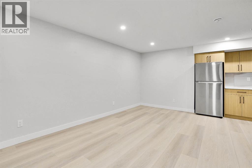 Single Family House 4 Level for Sale in  Harvest Rose Circle NE Harvest Hills Calgary 