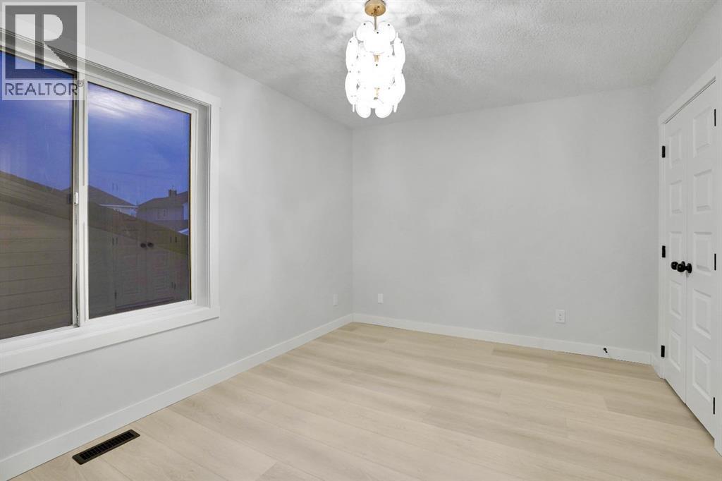 Single Family House 4 Level for Sale in  Harvest Rose Circle NE Harvest Hills Calgary 