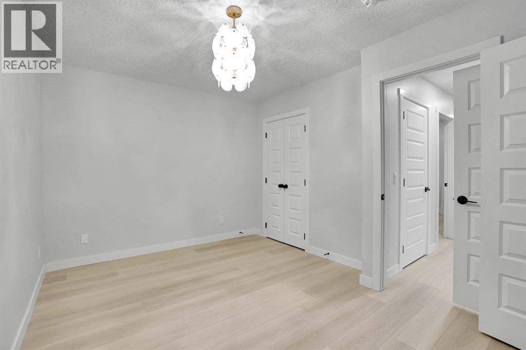 Single Family House 4 Level for Sale in  Harvest Rose Circle NE Harvest Hills Calgary 