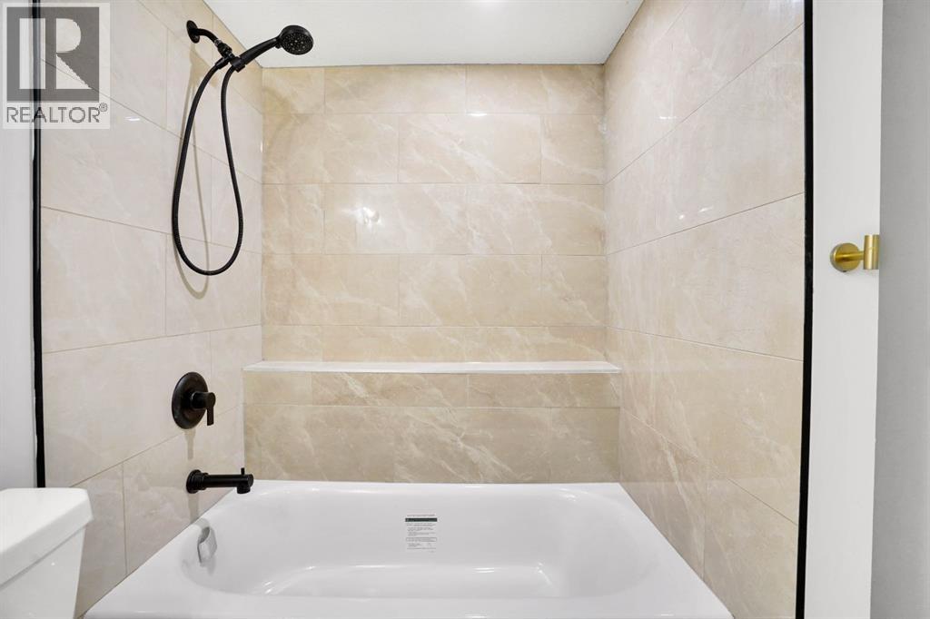 Single Family House 4 Level for Sale in  Harvest Rose Circle NE Harvest Hills Calgary 