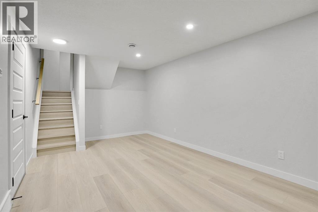 Single Family House 4 Level for Sale in  Harvest Rose Circle NE Harvest Hills Calgary 