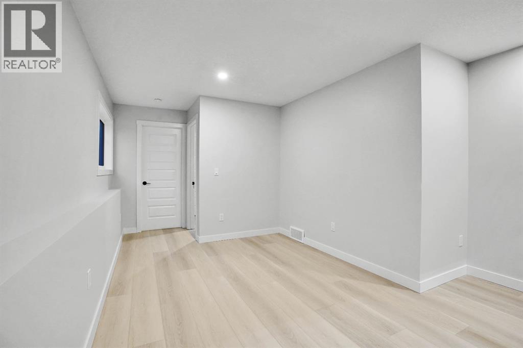 Single Family House 4 Level for Sale in  Harvest Rose Circle NE Harvest Hills Calgary 