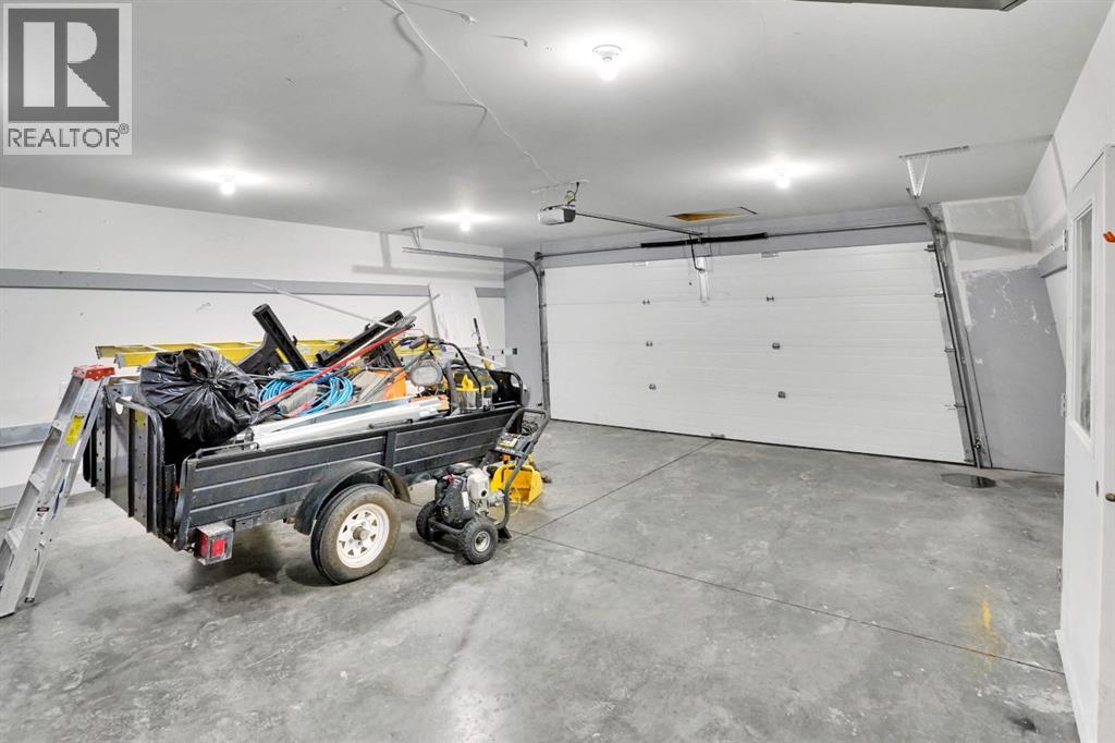 Single Family House 4 Level for Sale in  Harvest Rose Circle NE Harvest Hills Calgary 