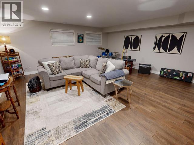 8745 PATRICIA ROAD - 33