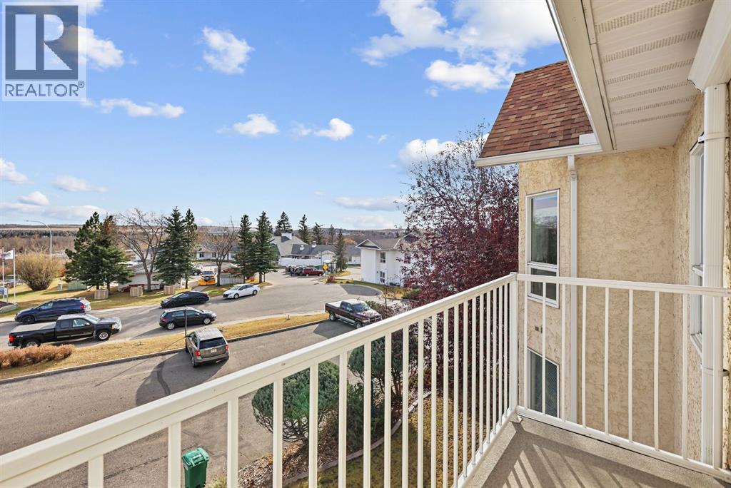 Single Family House Multi-level for Sale in   Centre Court Rosemont Okotoks 