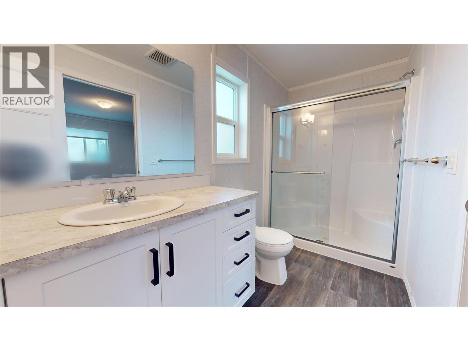 533 Steepleview Avenue NW, Cranbrook