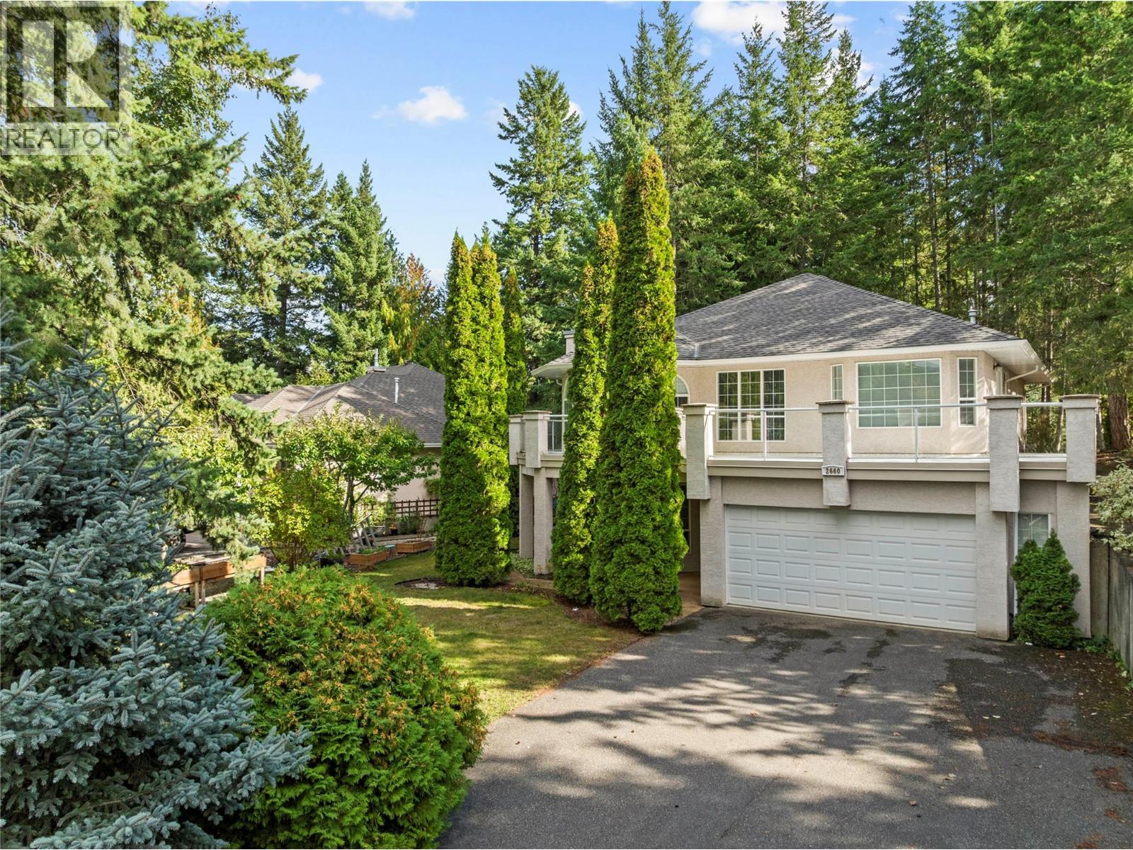  2660 Crestview Place, Blind Bay