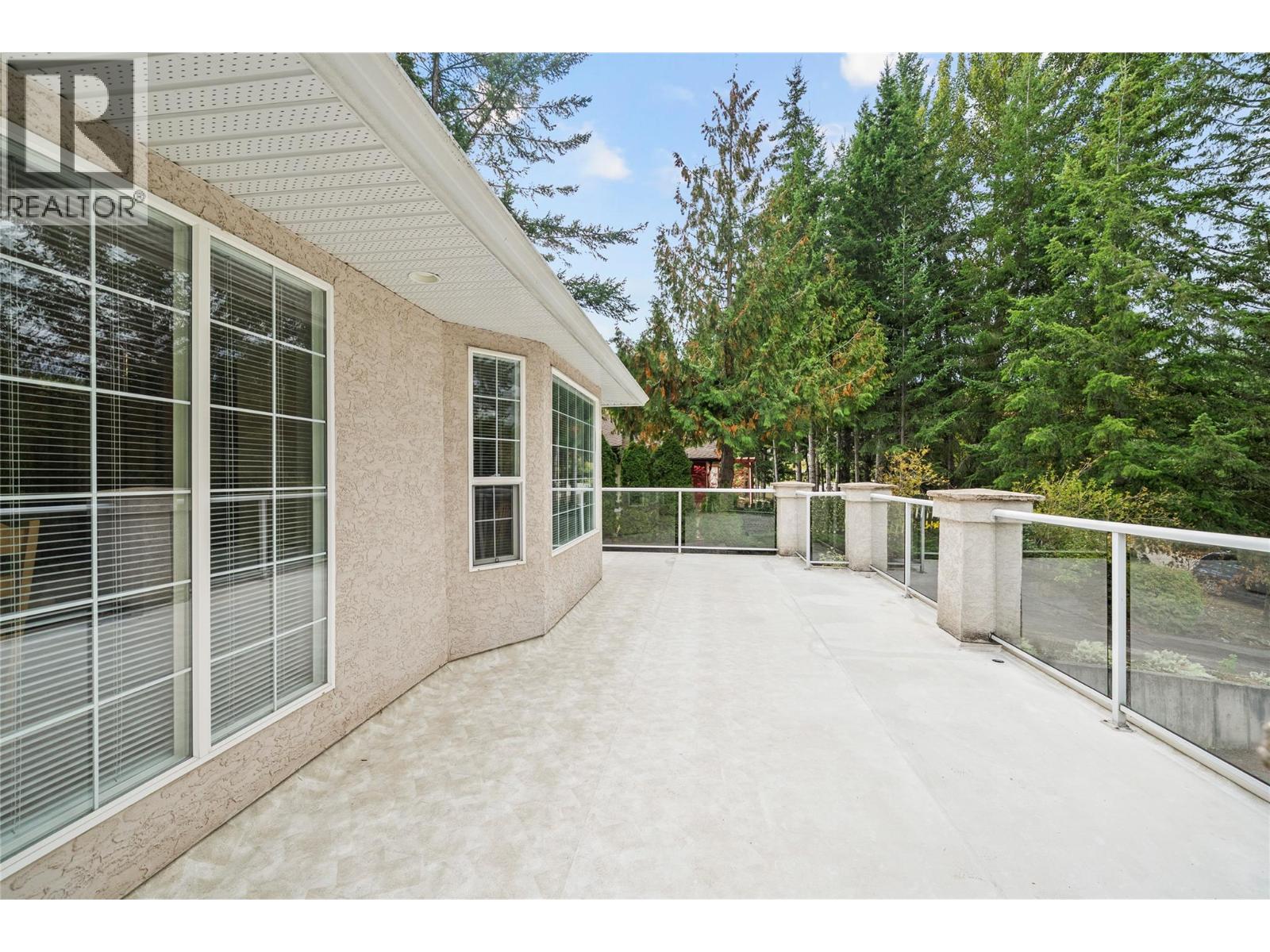  2660 Crestview Place, Blind Bay