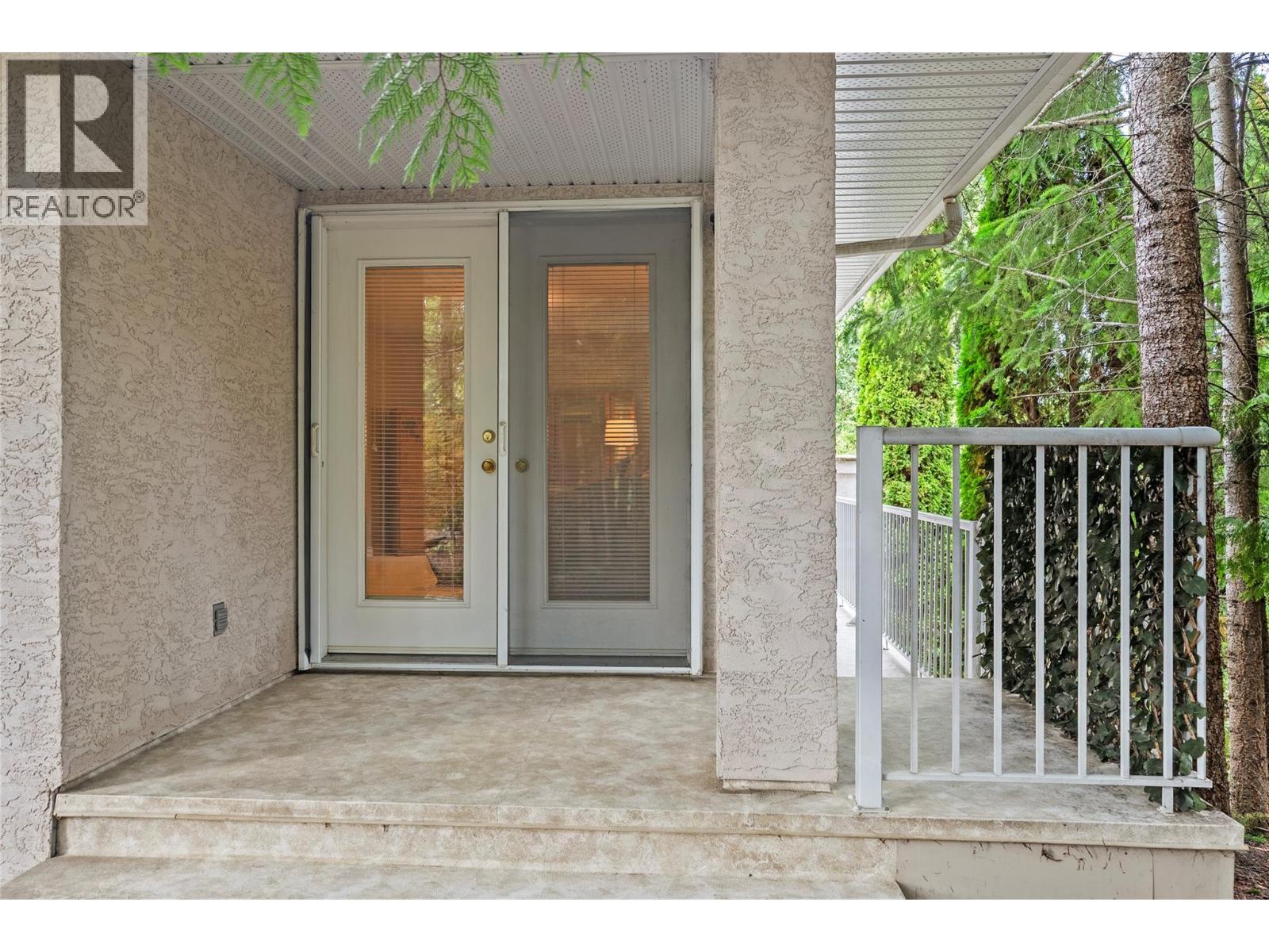  2660 Crestview Place, Blind Bay