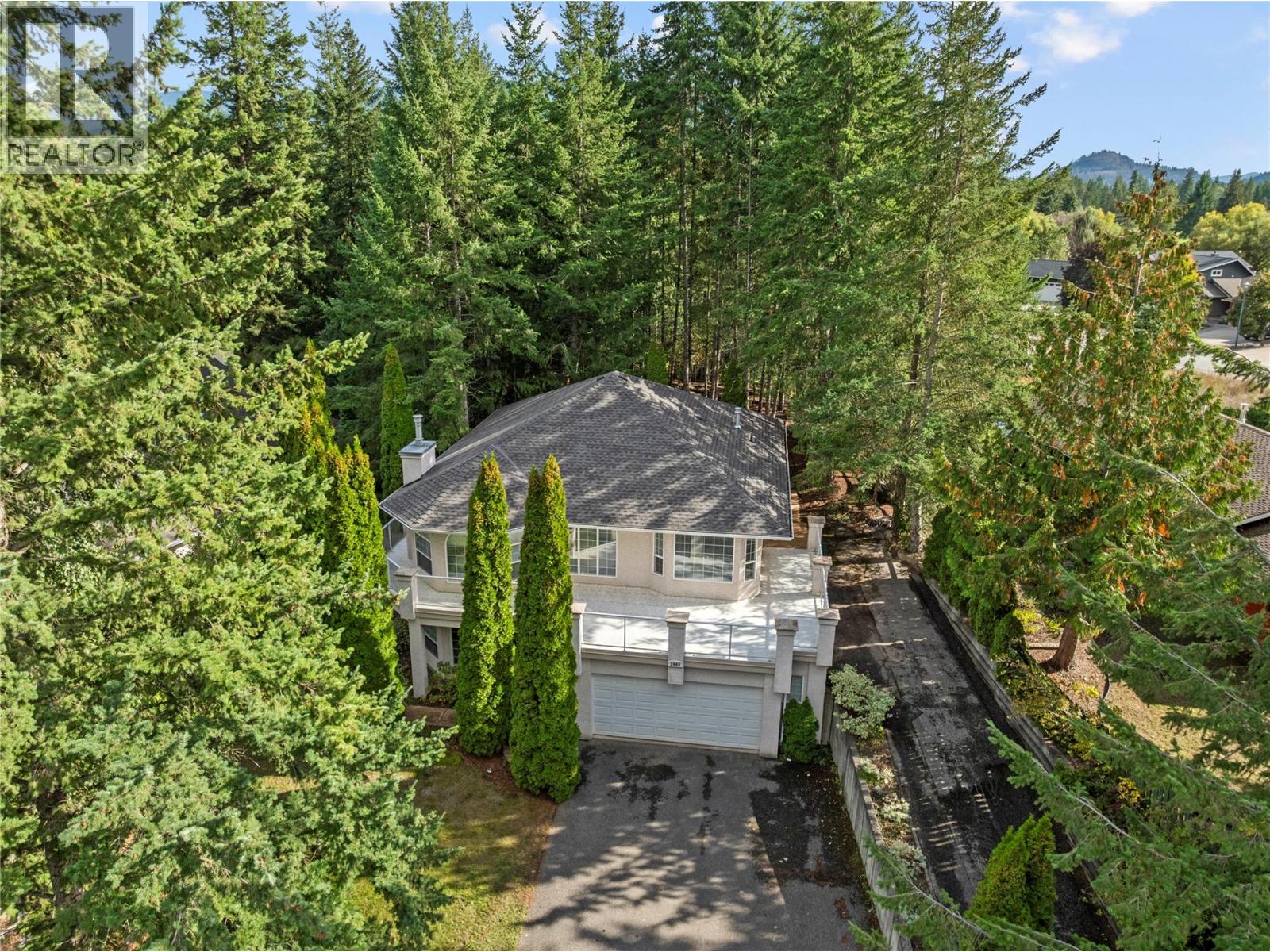  2660 Crestview Place, Blind Bay