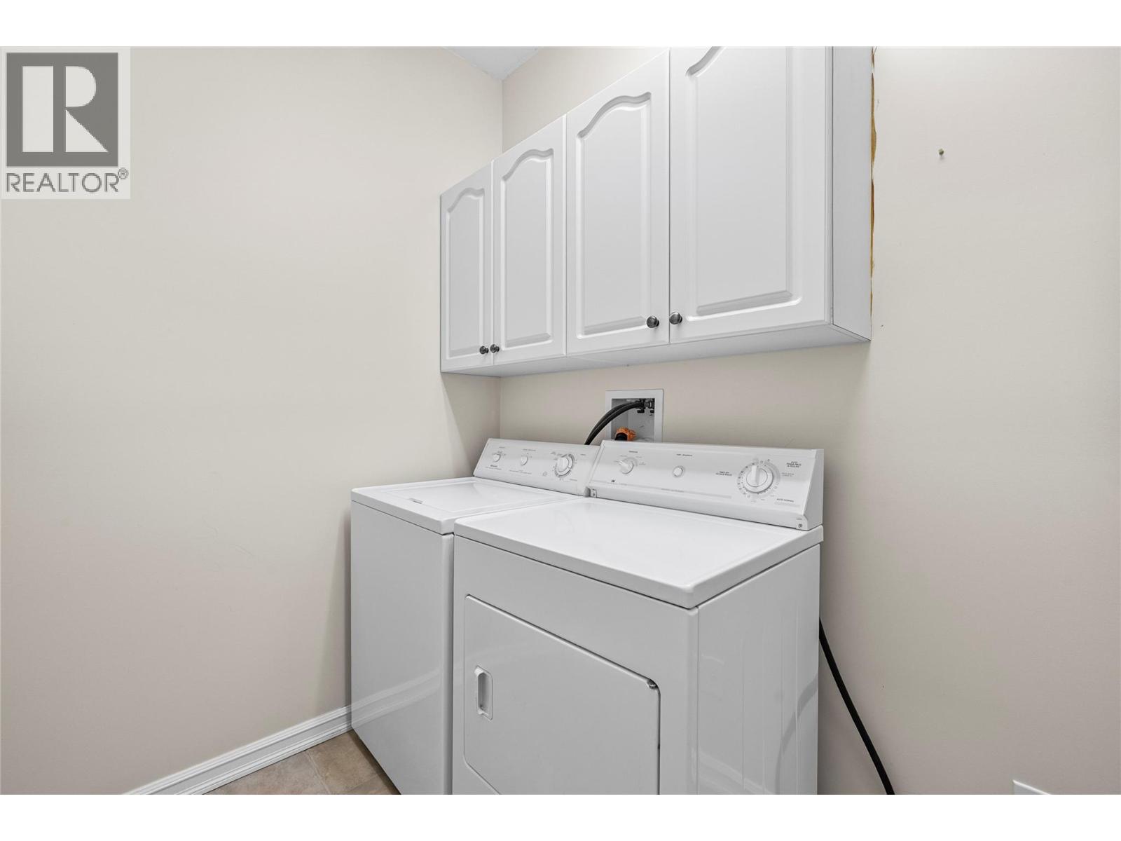  2660 Crestview Place, Blind Bay