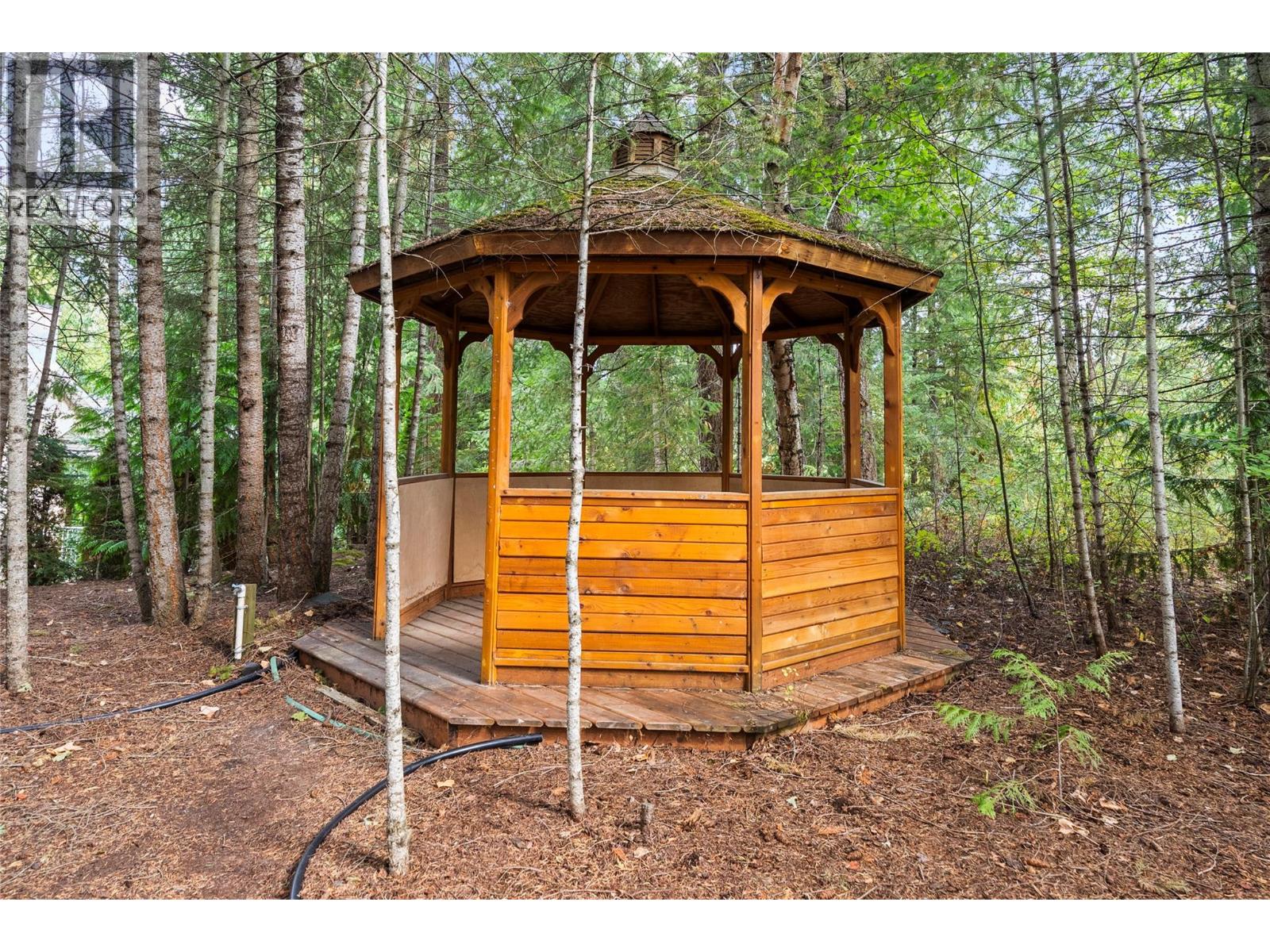  2660 Crestview Place, Blind Bay