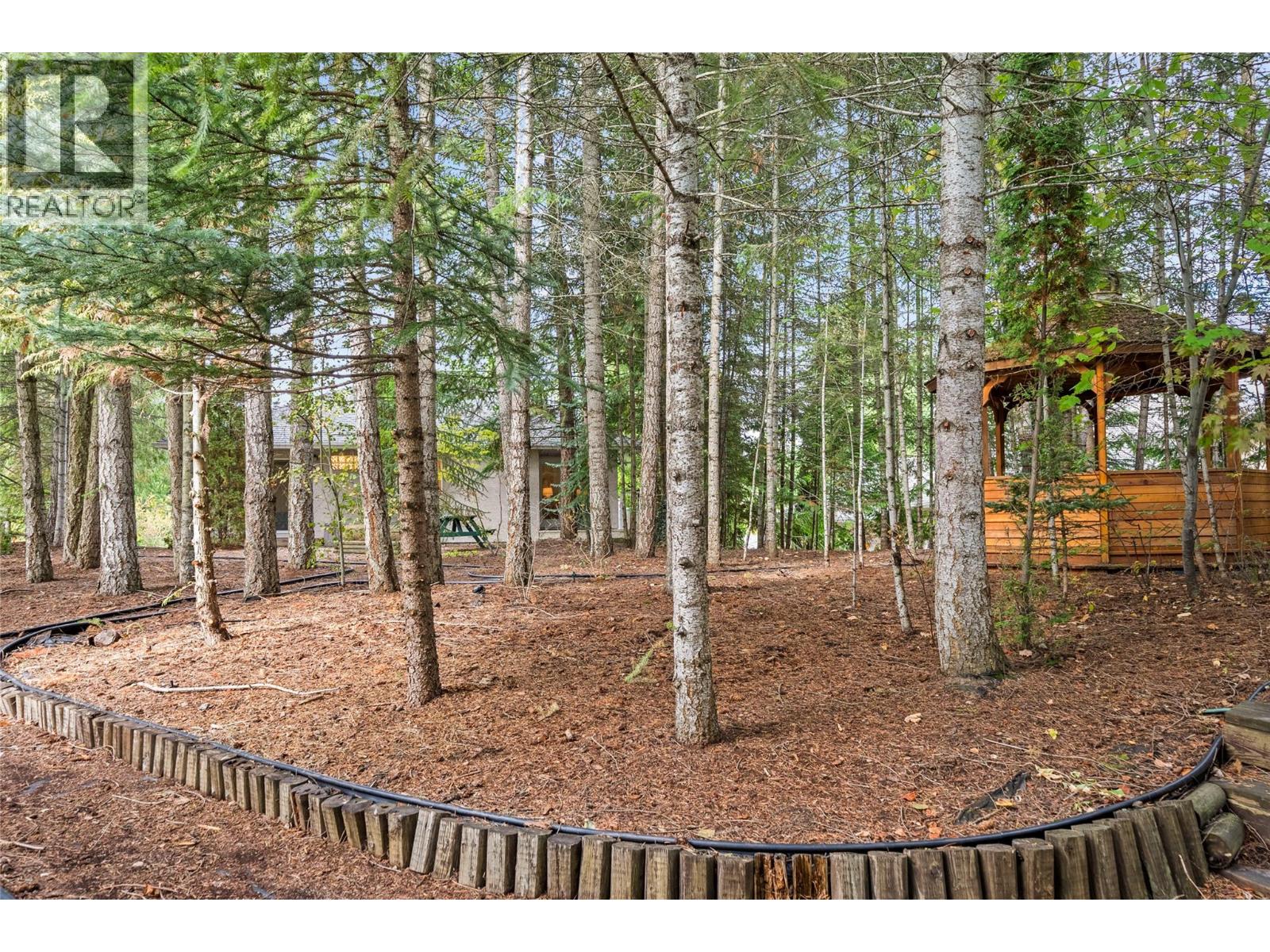  2660 Crestview Place, Blind Bay