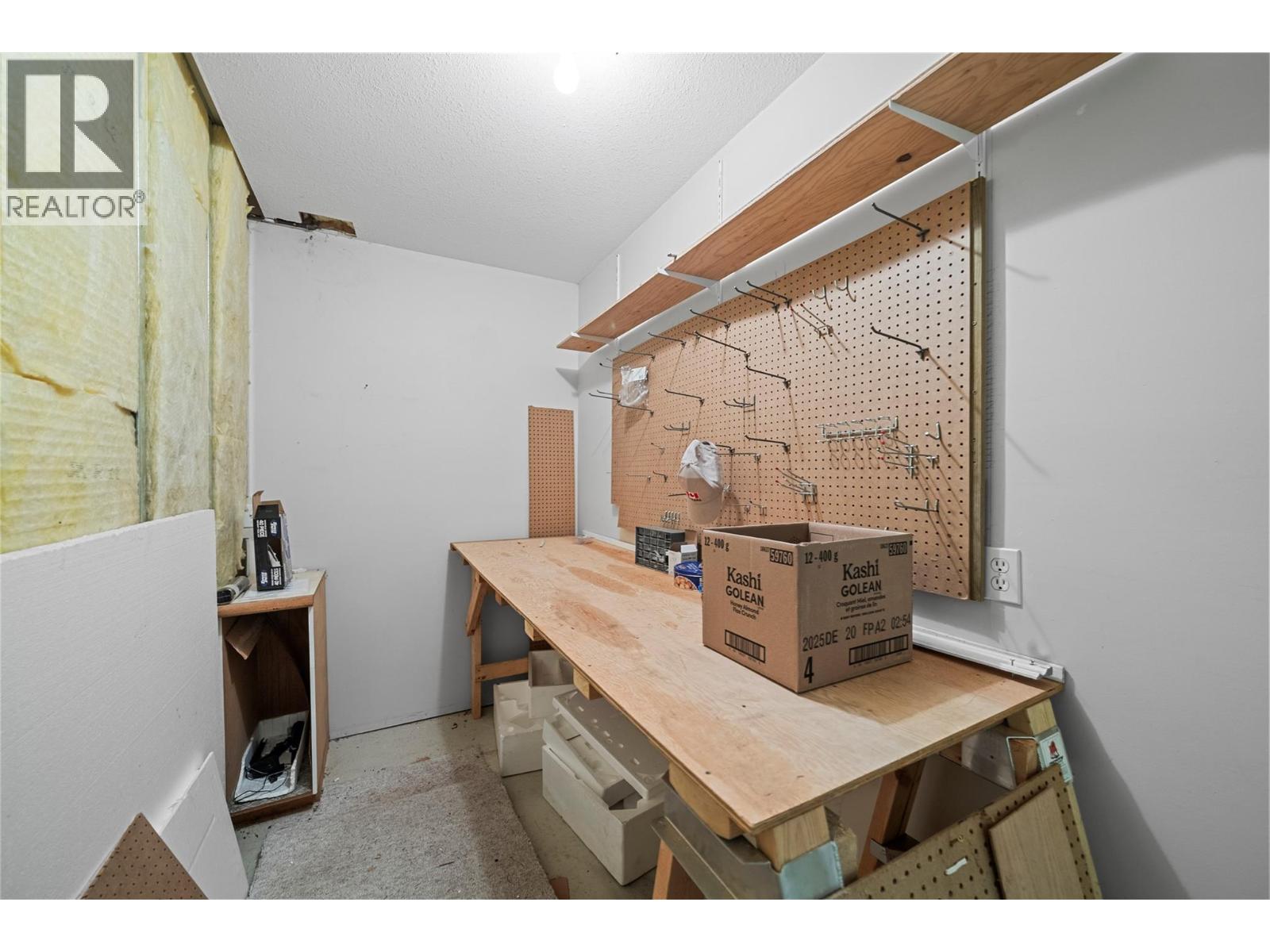  2660 Crestview Place, Blind Bay