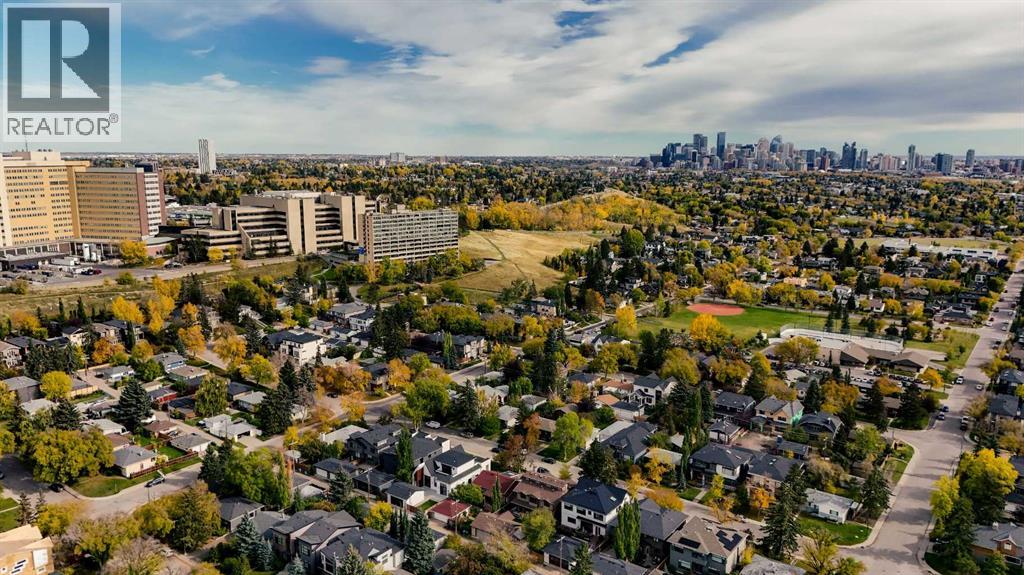 Single Family House for Sale in   Street NW Parkdale Calgary 