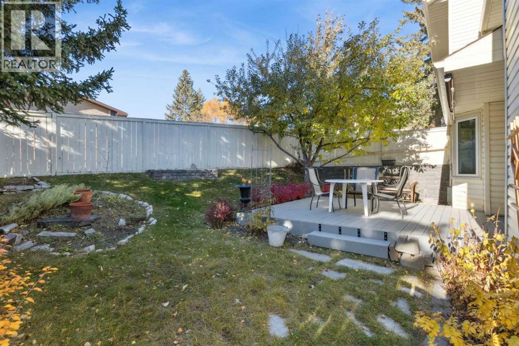 Single Family House 4 Level for Sale in  Millrise Lane SW Millrise Calgary 