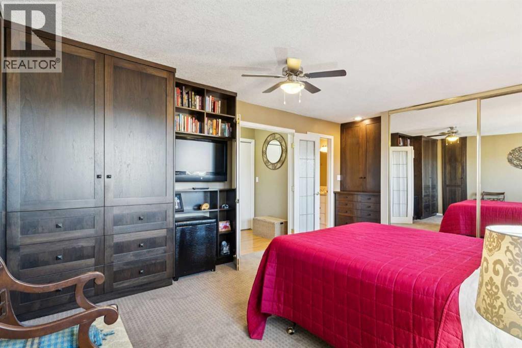 Single Family House 4 Level for Sale in  Millrise Lane SW Millrise Calgary 