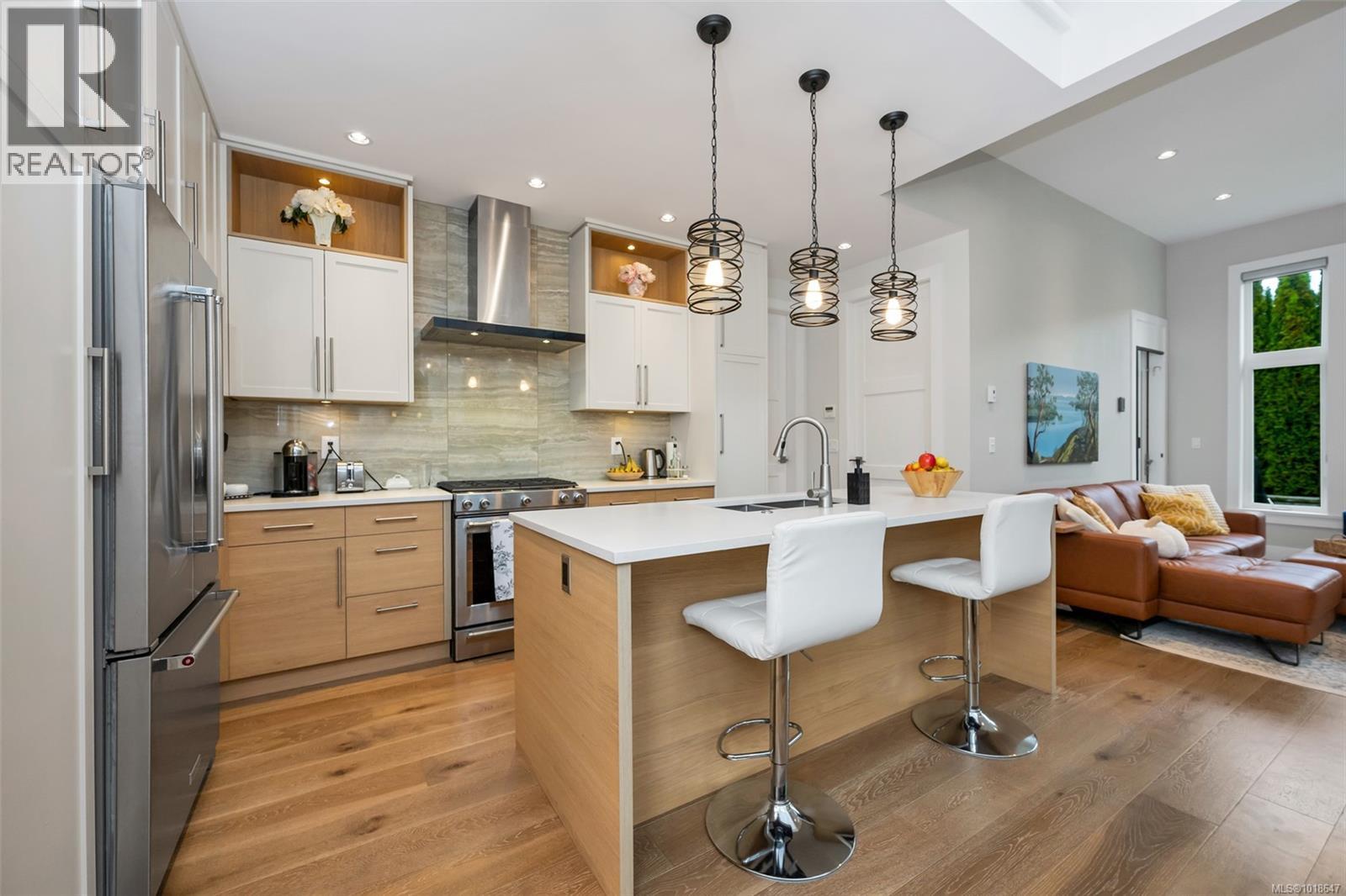  8043 Huckleberry Court, Central Saanich