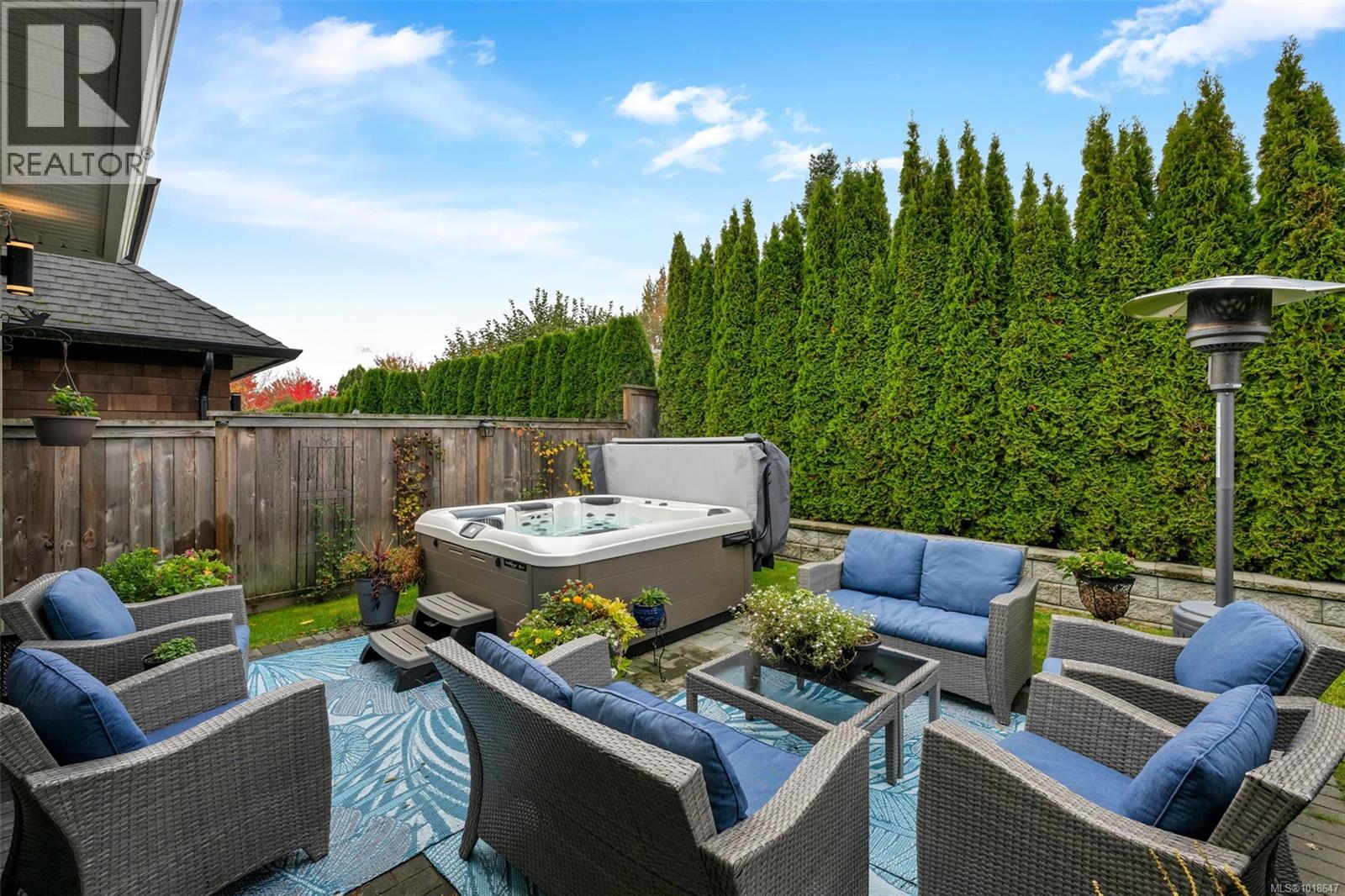  8043 Huckleberry Court, Central Saanich