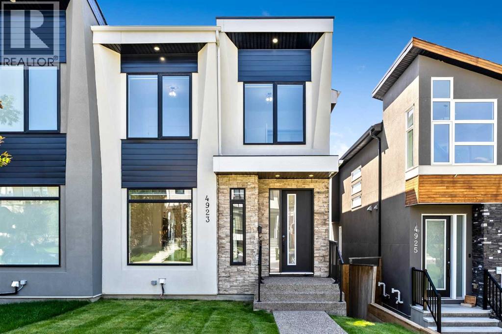 Single Family House for Sale in   Avenue NW Montgomery Calgary 