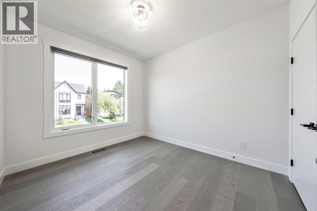 Single Family House for Sale in   Avenue NW Montgomery Calgary 